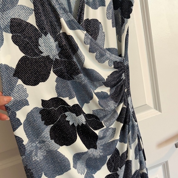 London Times Blue Floral Wrap Dress Size 10 - Picture 4 of 6